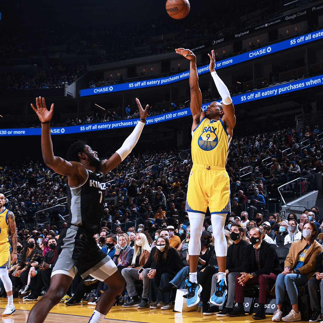 包含越战越勇：骑士队主场击败灰熊队迎来开门红的词条