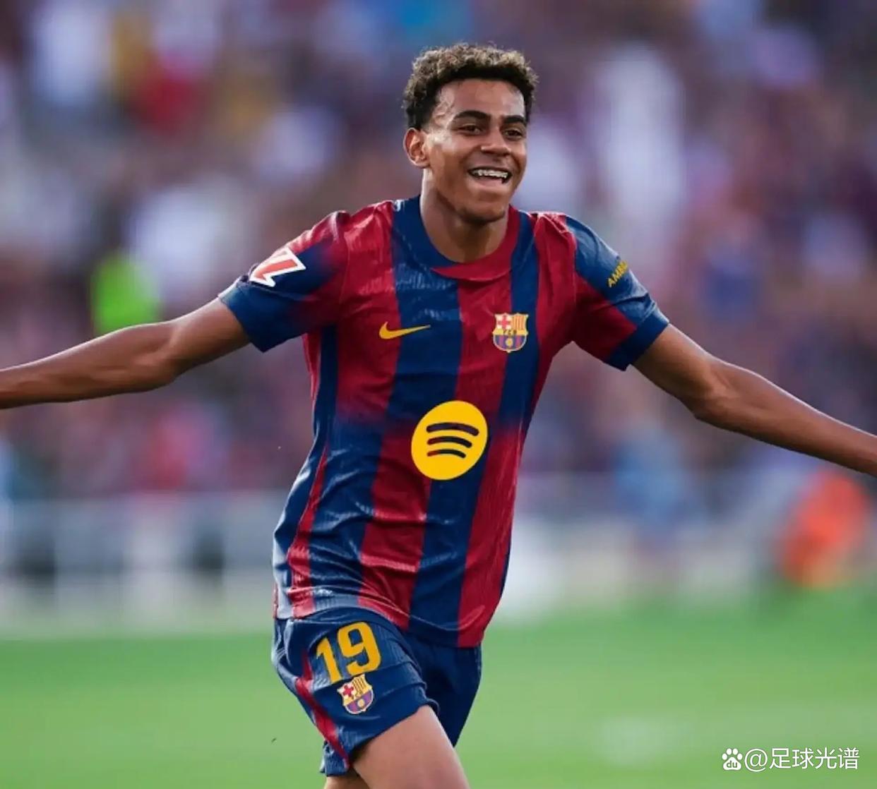 开云体育登录-巴塞罗那传统主场庄严改建，球迷期待新气象的简单介绍