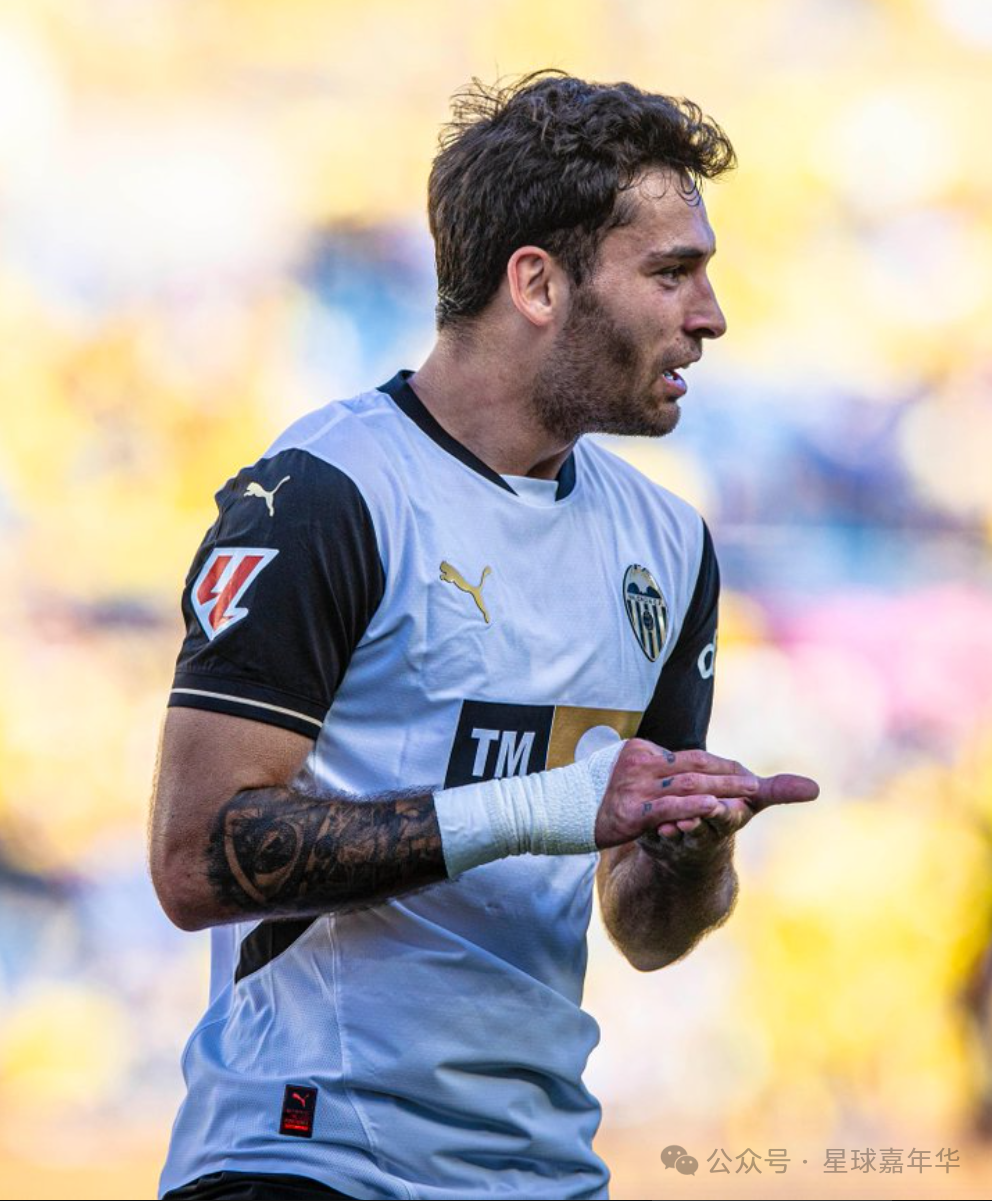 包含赫塔菲遭遇四连败，降级形势严峻的词条