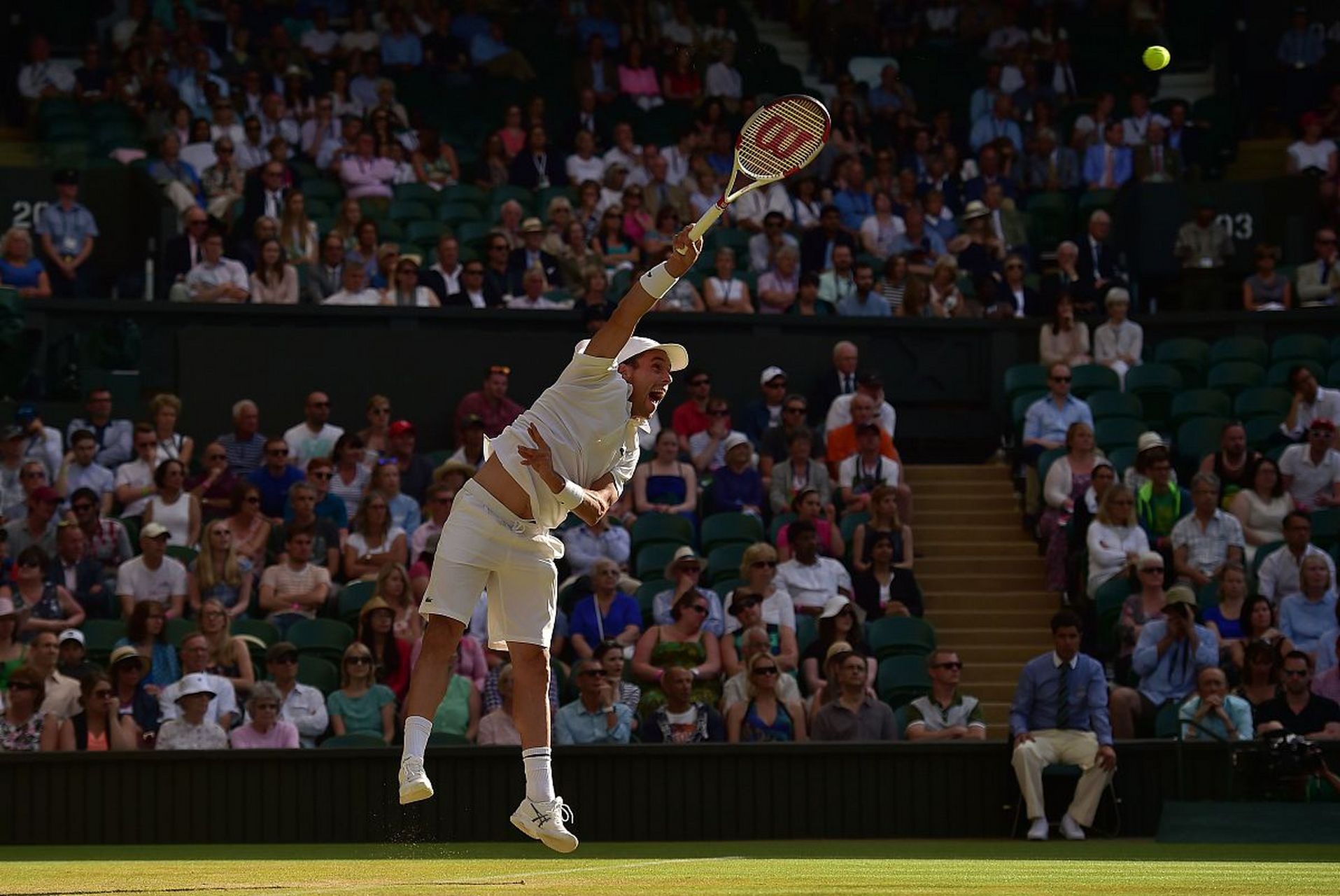 开云体育在线-关于足球比赛中的精彩瞬间，让球迷们沸腾不已的信息