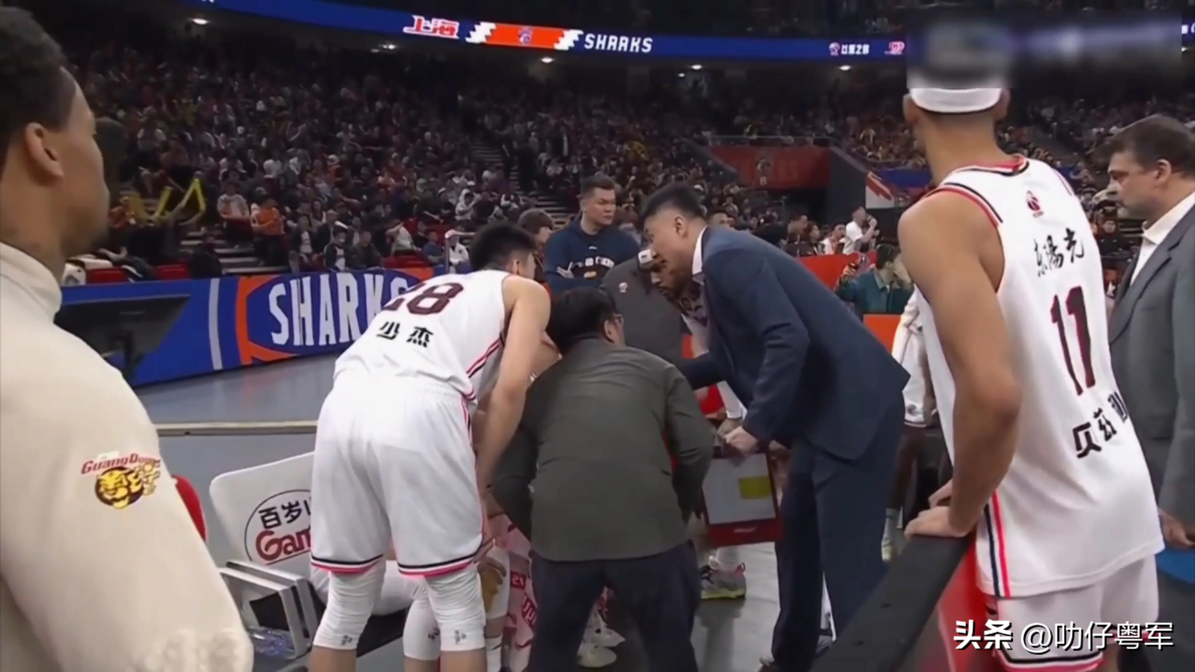 篮球擂台上谁主沉浮,CBA局势急转直下的简单介绍 篮球擂台上谁主沉浮,CBA局势急转直下的简单介绍