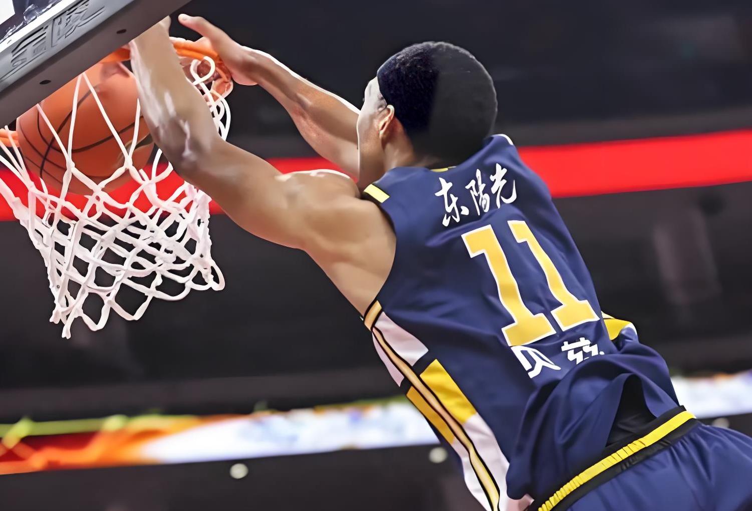 广东队全队出色发挥,夺得胜利 广东队全队出色发挥,夺得胜利