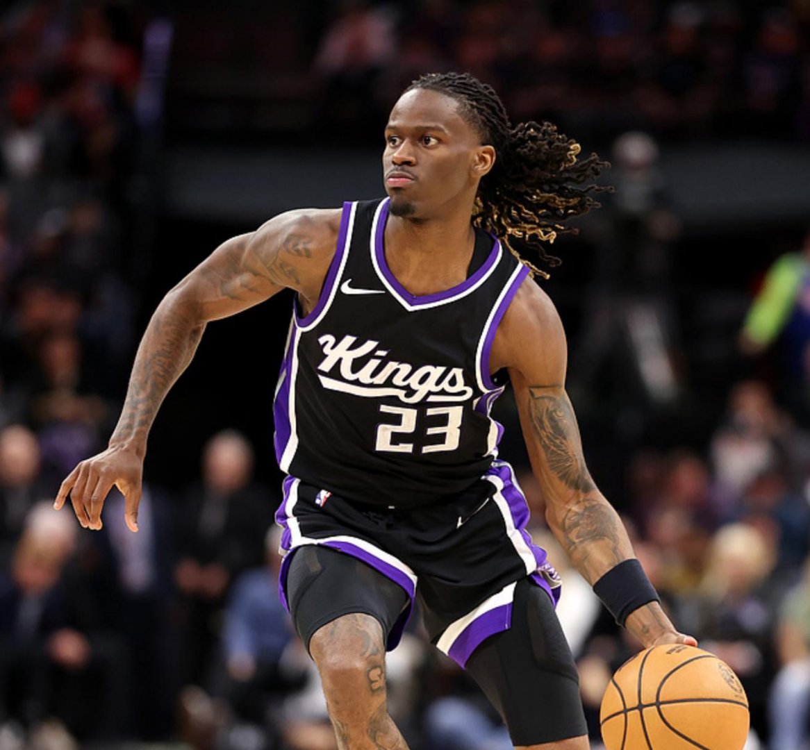 雄鹿再胜黄蜂,继续领跑东部 雄鹿再胜黄蜂,继续领跑东部