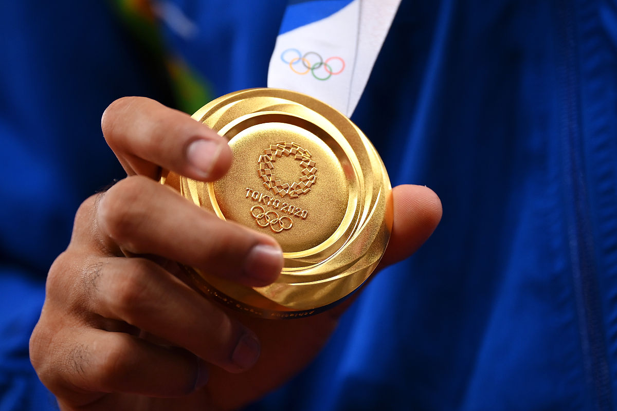 奥地利队夺得田径铁饼比赛银牌