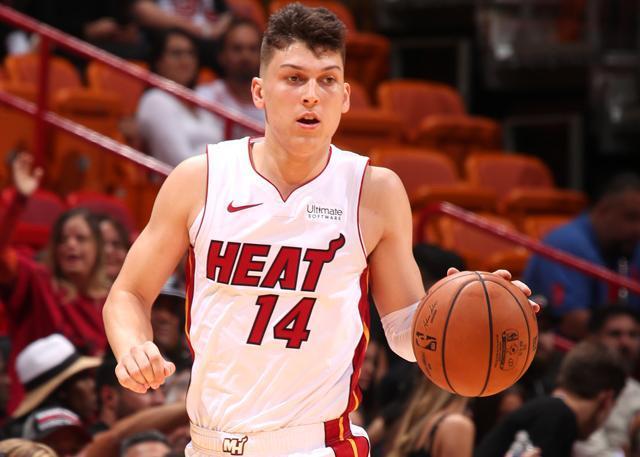 开云体育官网-关于非洲足球明日之星选拔赛激烈开打，优秀新秀脱颖而出的信息