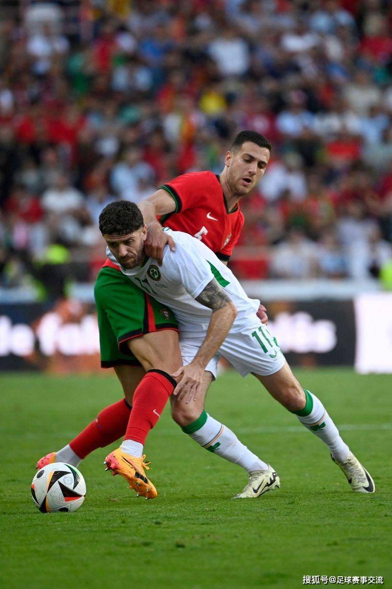 包含秘鲁队在国际比赛中连胜士气高涨实力强大的词条