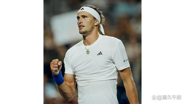 包含法网险胜蒙特卡洛大师赛，兹维列夫刷新纪录的词条