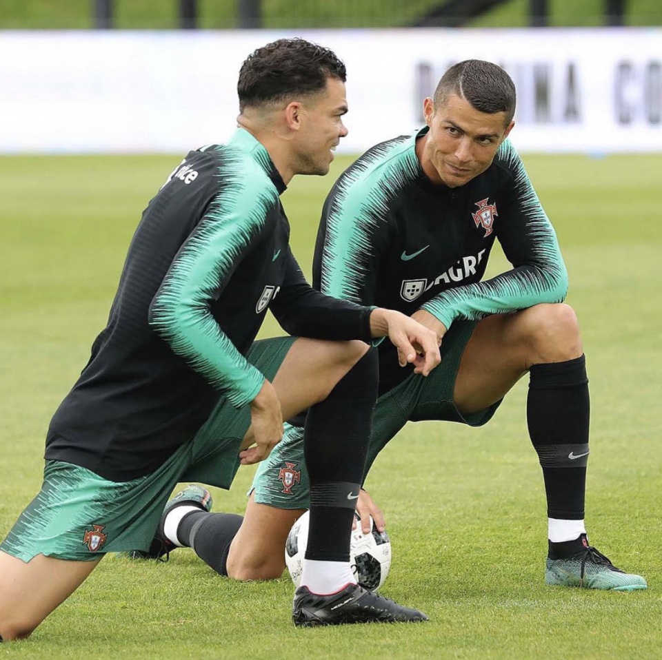 葡萄牙队完胜瑞典队，马龙刷新纪录