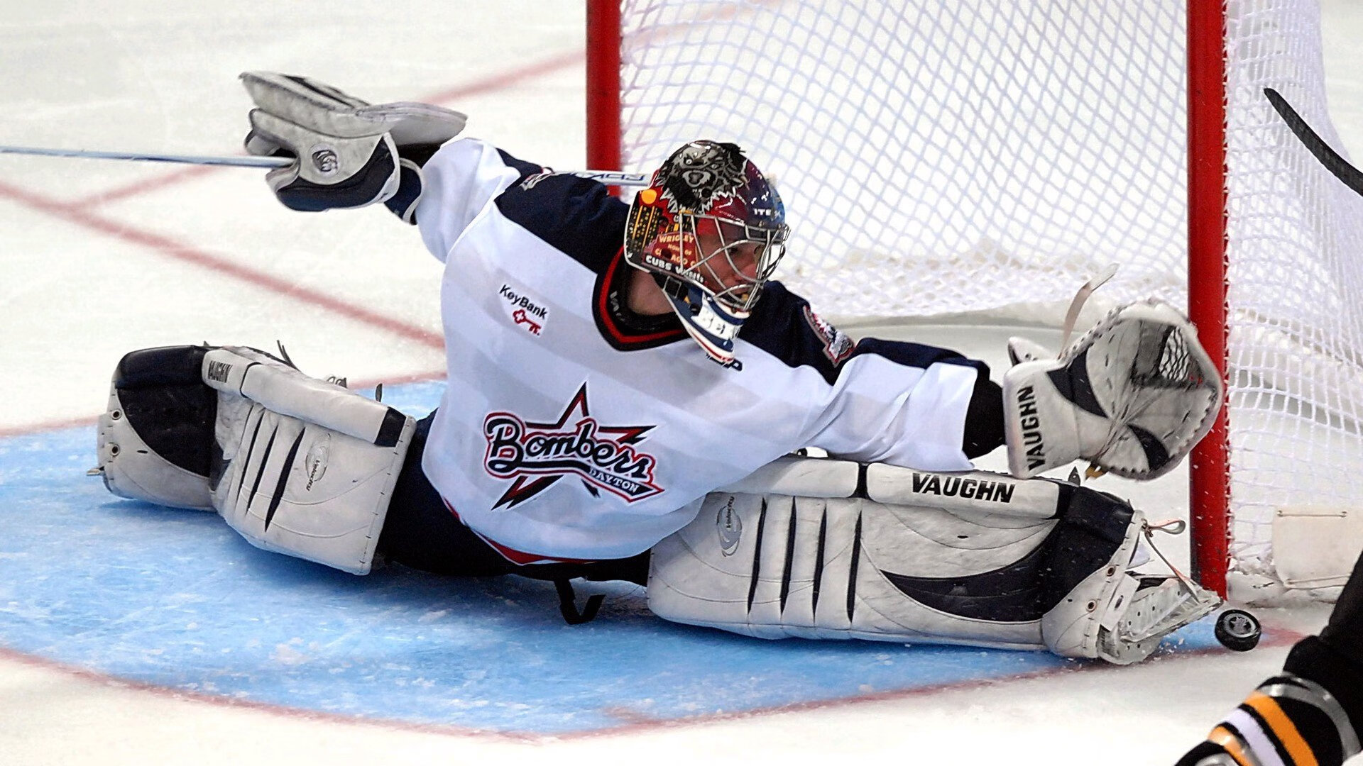 开云APP-钢铁意志与救赎之光，日本硬仗文化如何映照弗拉霍维奇的涅槃之路