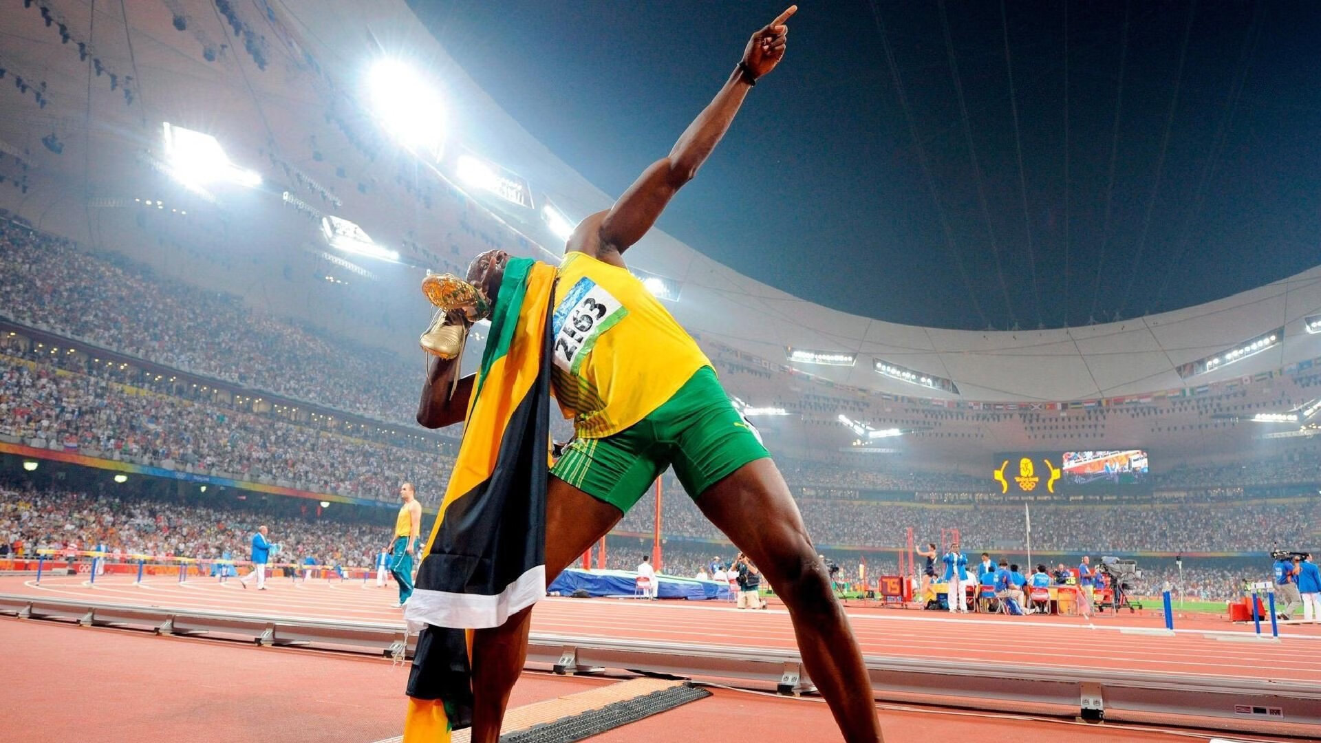 从洪都拉斯掀翻巴黎到萨卡接管世界排名争夺战，足球世界的权力转移与新生代崛起